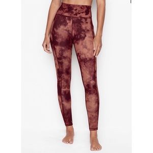 Victoria's Secret Incredible Essential Legging